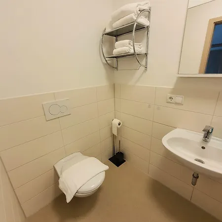 Hotel Sleep-station Boernsen Bei Hamburg 24h